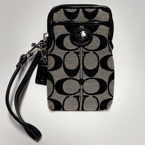 Coach Wristlet Wallet/Phone - Picture 1 of 4